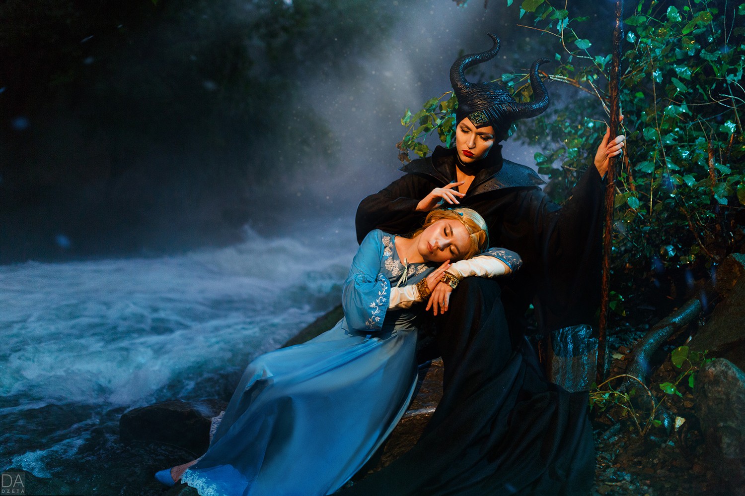 Косплей на Малефисенту и Аврору из Maleficent